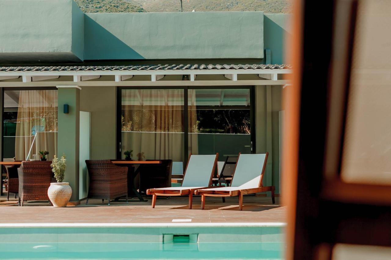 Olia Suites Parga Luaran gambar