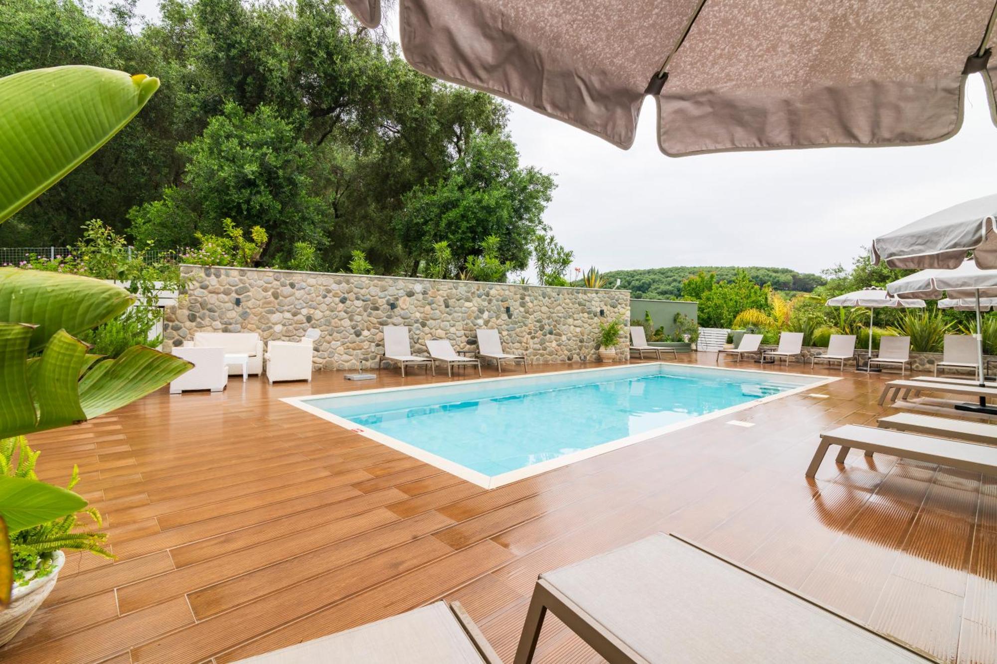 Olia Suites Parga Luaran gambar